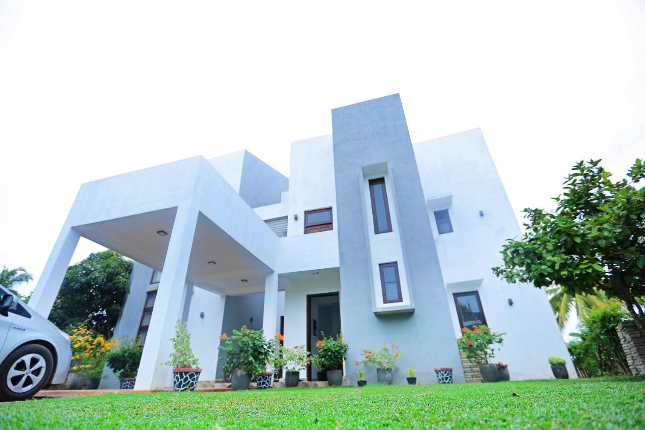 Serene View Tourist Rest Hotel Anuradhapura Exterior photo